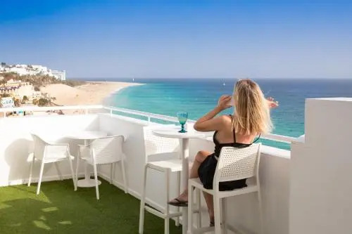 ALTAVISTA APARTAHOTEL-Adults Only over 14