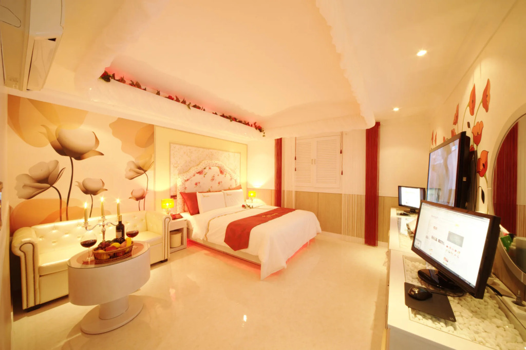 Ivy Hotel
