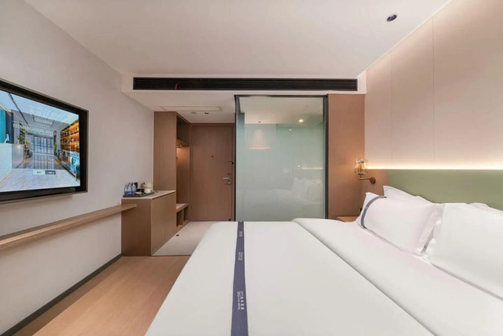 Vatica Hefei Maanshan Road Lvdiyinghai Zhugang Metro Station Hotel