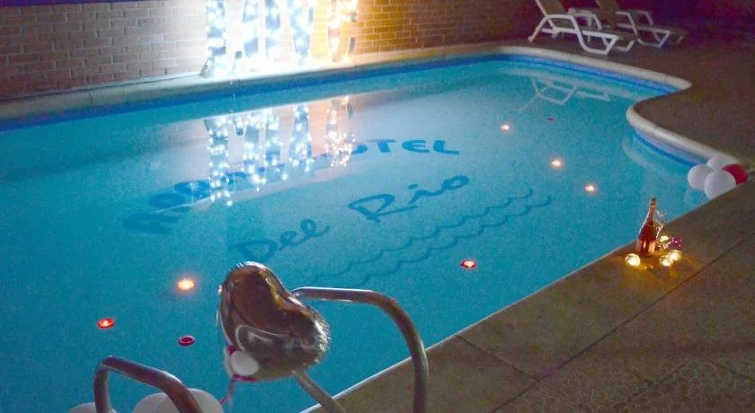 Hotel Ribera Del Rio Av 2N