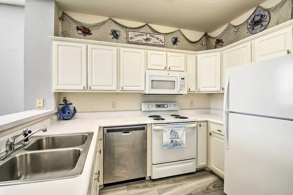 Sunset Beach Resort Condo in Golf Community!