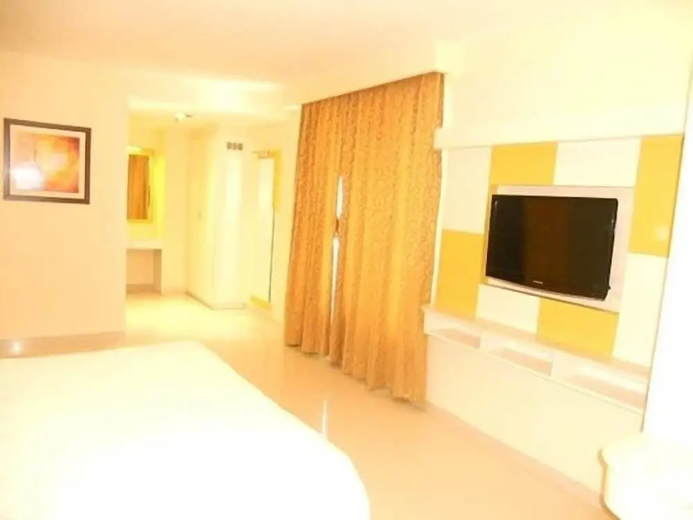 United 21 Hotel - Hyderabad