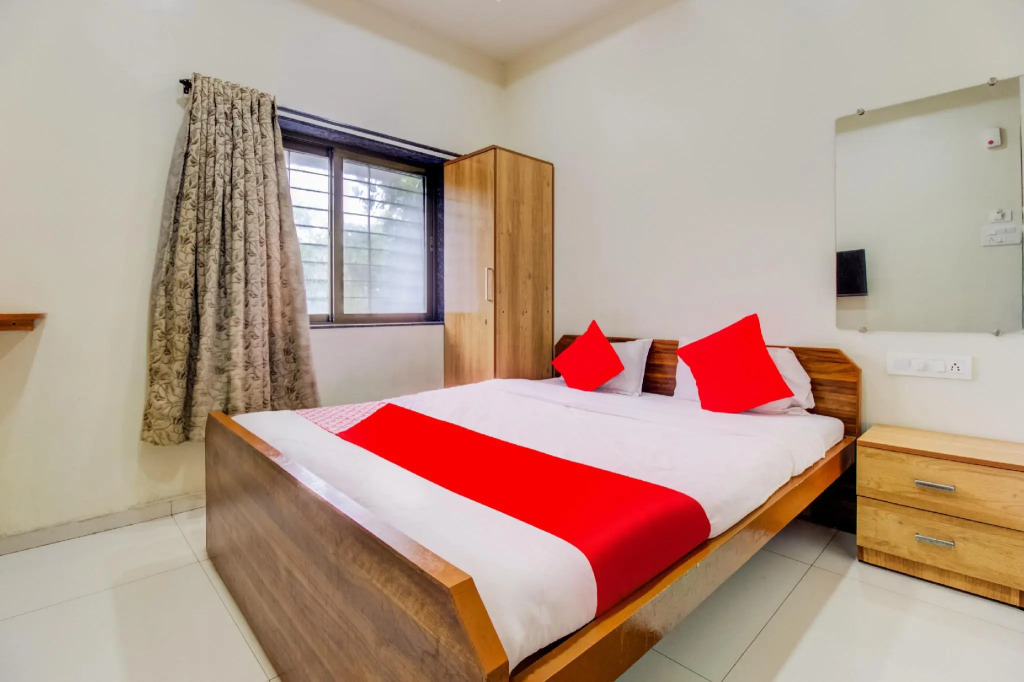 OYO 75257 Hotel Panchami