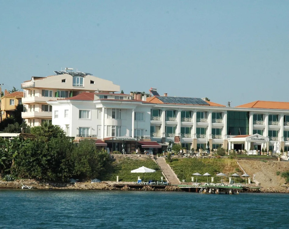 Kıvrakzade Otel