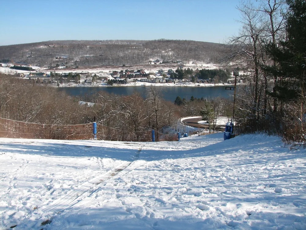 Villages of the Wisp Winding Way 3 Bedroom Townhome #32