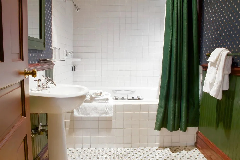 The Audubon Inn LLC