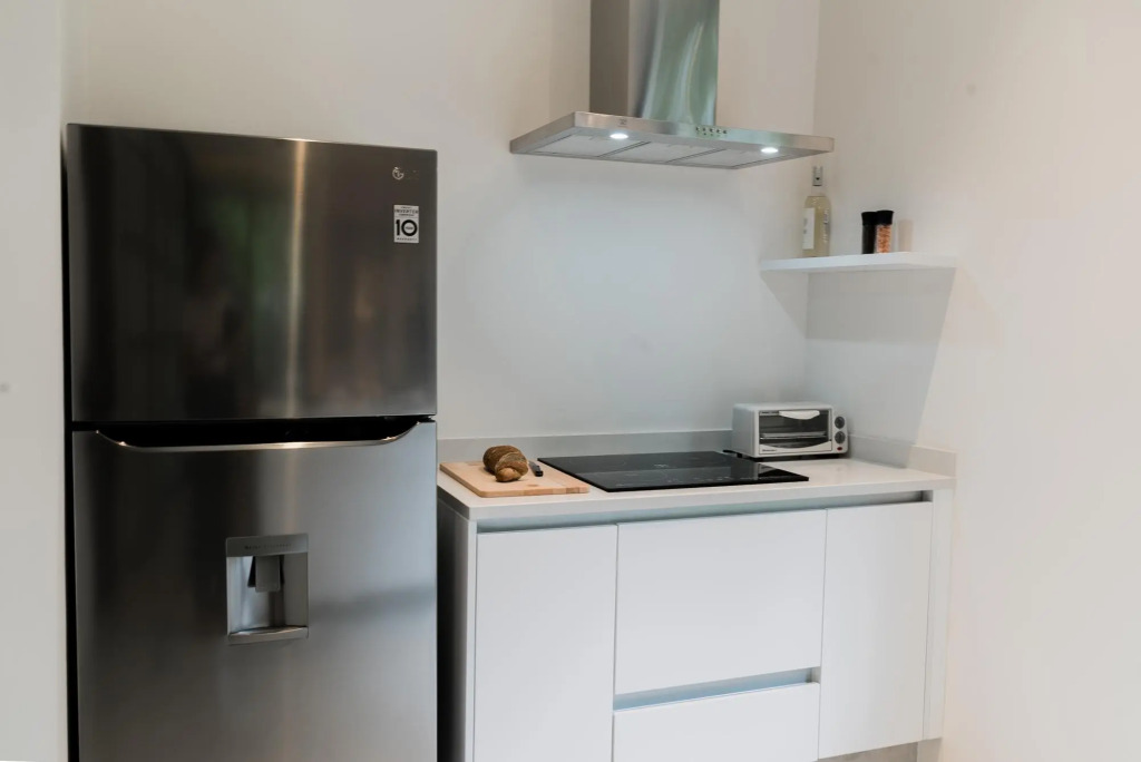 Modern & Stylish 1BR Apartment | La Veleta | Infinity Pool, Fitness Area & Rooftop Lounge