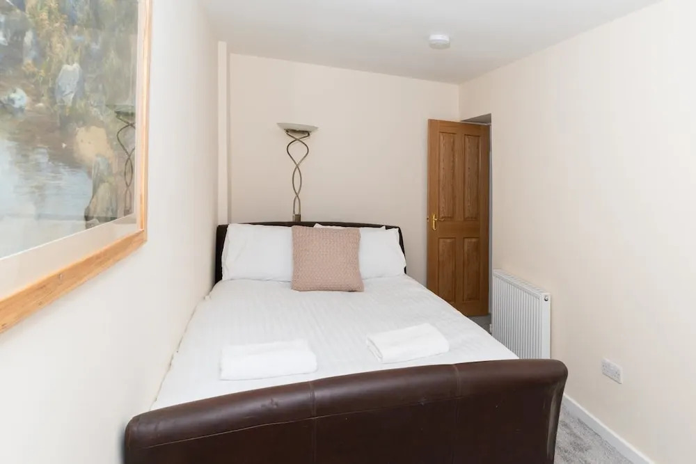 Brilliantly Located 2BD Flat Heart of Edinburgh!