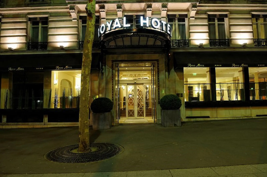 Hôtel Vernet Champs Elysées Paris