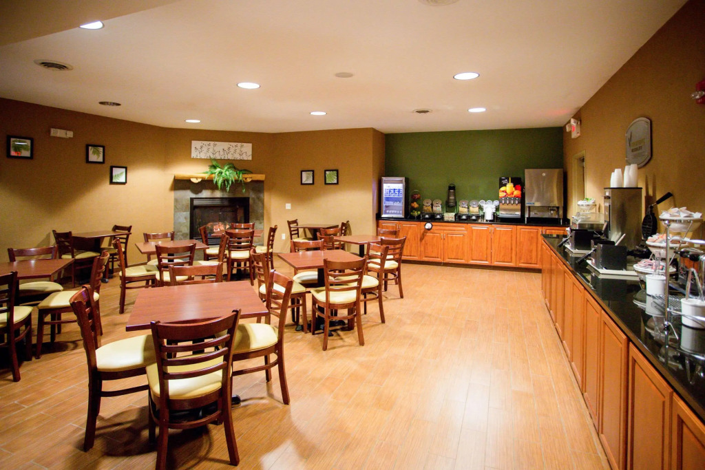 Sleep Inn & Suites Conference Center Eau Claire North