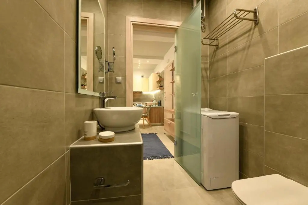 Sunny Luxury Suite Stone