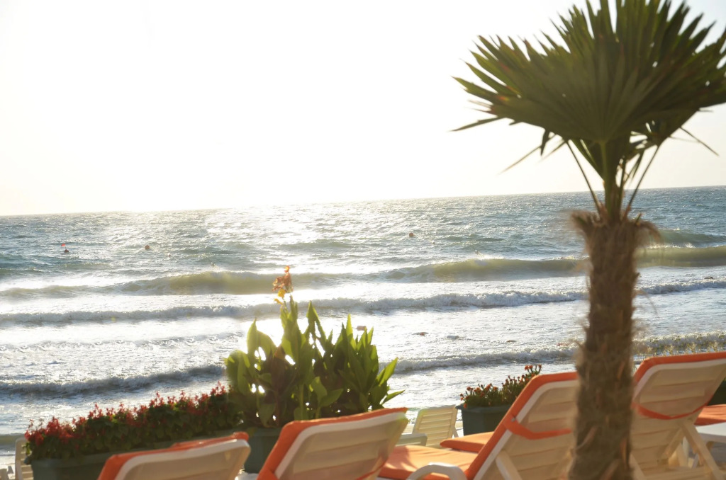 Ladies Beach Hotel
