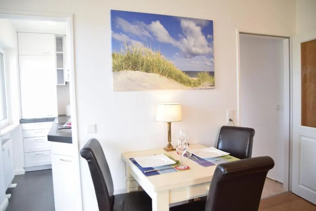 2-Zimmer-Appartement in der 2. Etage des Hauses.
