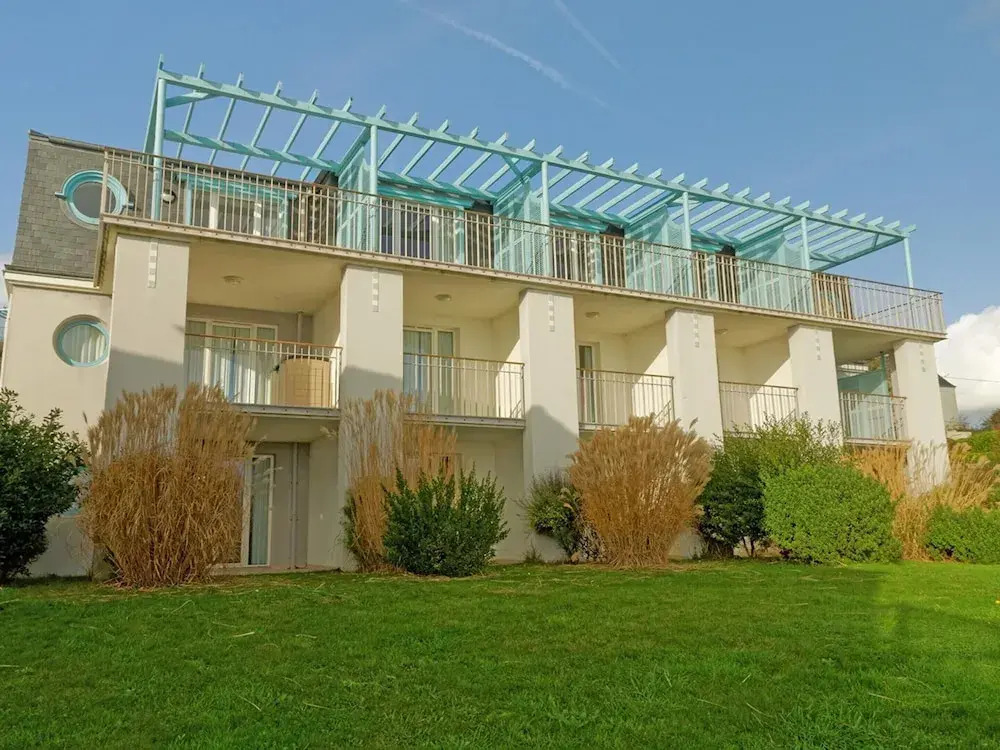 Oceanview Apartment w/ Pool