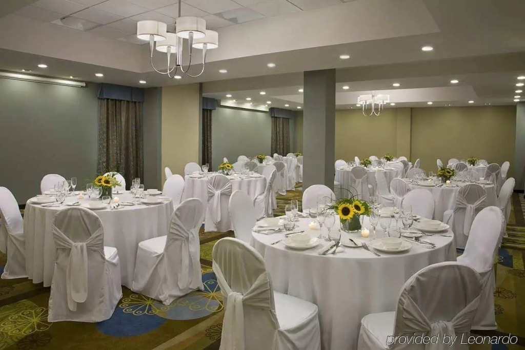 Hilton Garden Inn Toronto City Centre