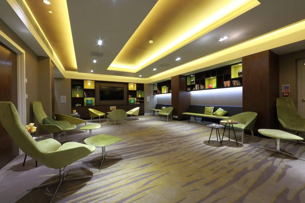 City Hotel