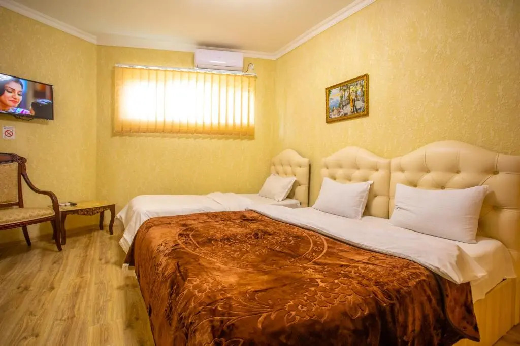 HOTEL VLADi