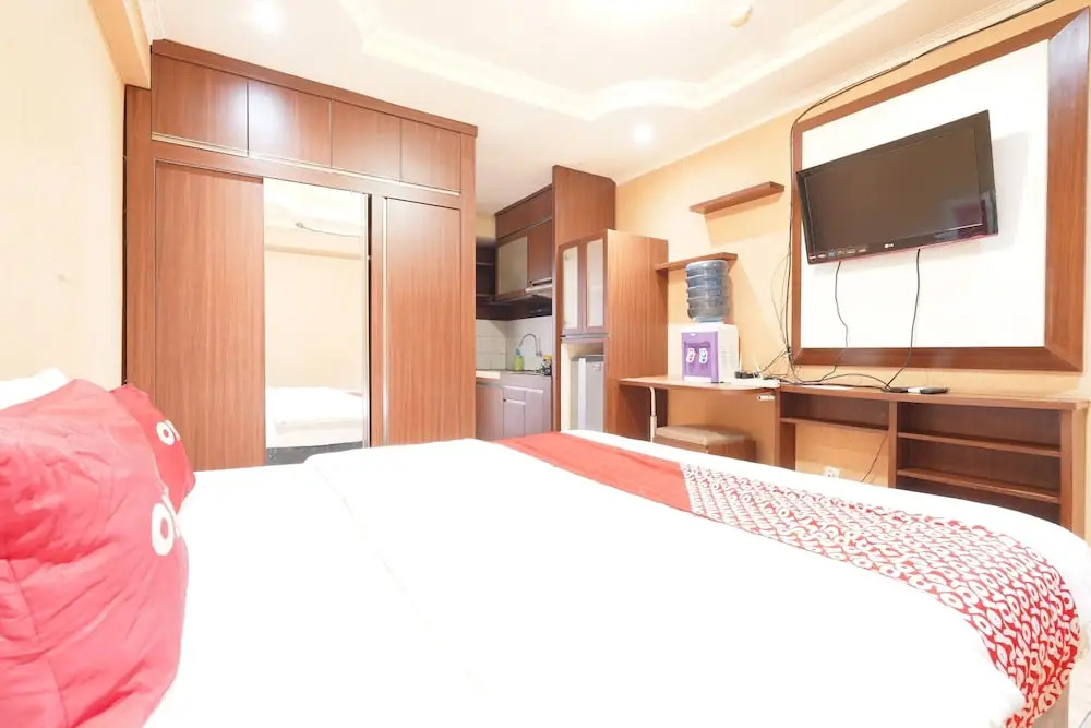 OYO 93545 Gateway Cicadas Apartment By Barbie Homestay