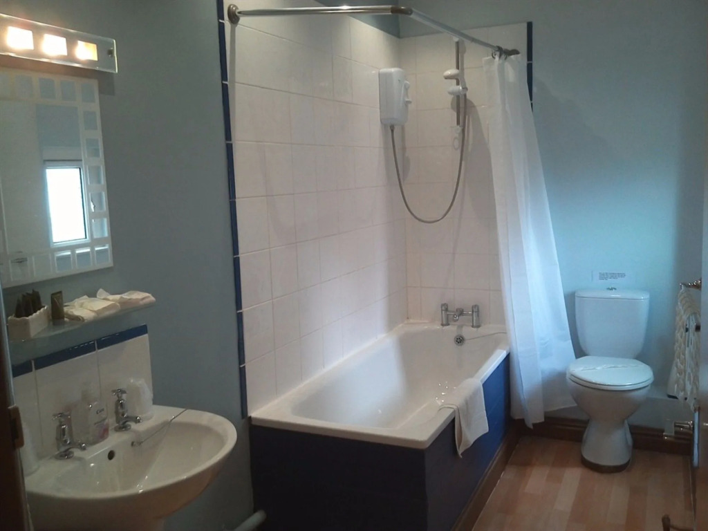 Meare Manor