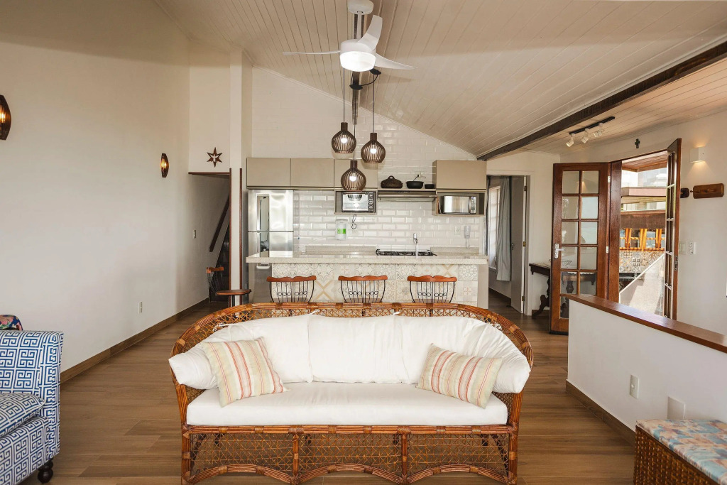 Casa C/ área Goumert E 4 Suítes | Cbr 11