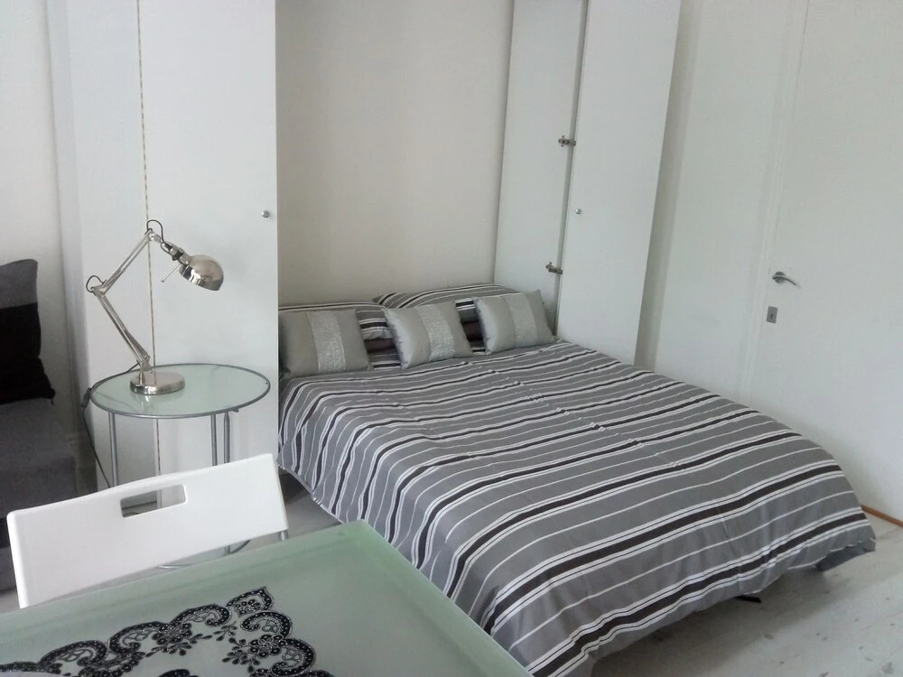 New Modern Studio on River