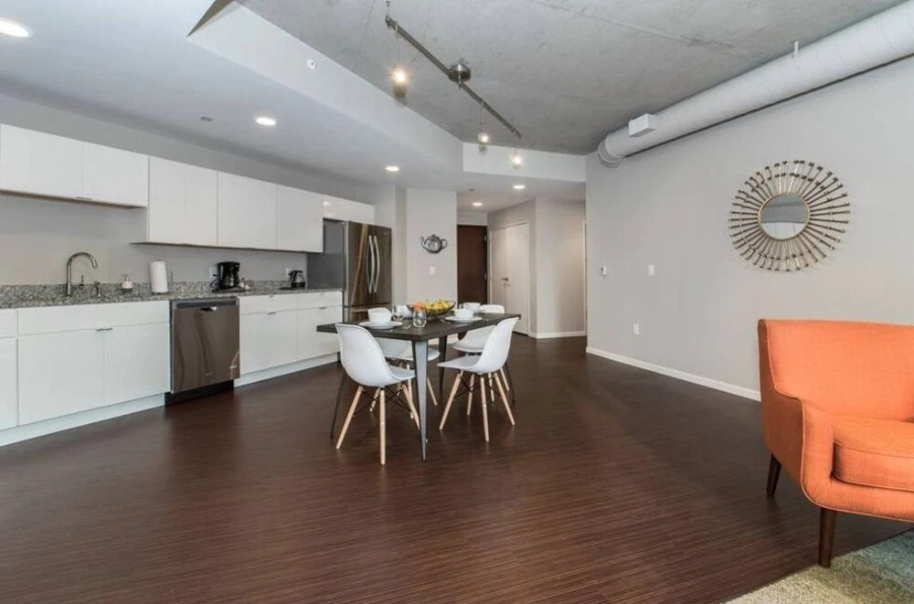 Apartments At 1055 Old River Road