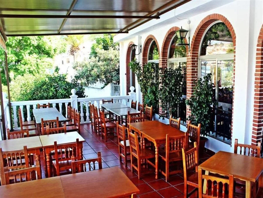 El Manantial