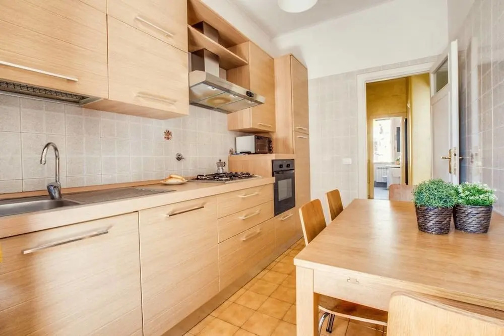 Cosy 2 bed Flat Near San Giovanni
