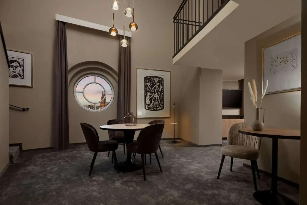Wasserturm Hotel Cologne, Curio Collection by Hilton