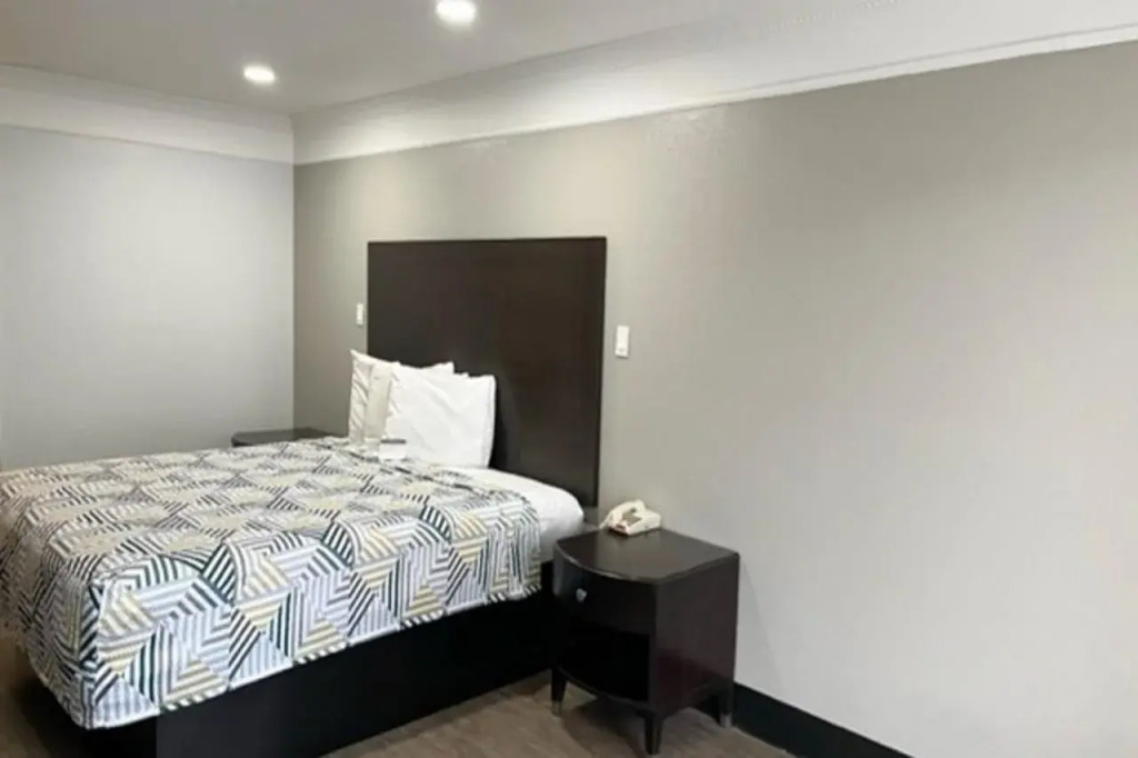 Studio 6 Suites Hinesville, GA