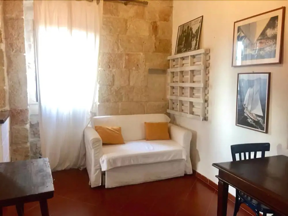 Levante Rooms