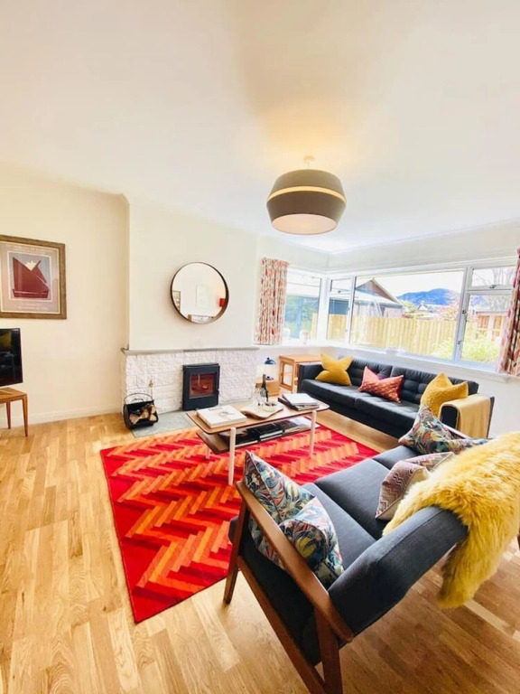 Vintage, Styled Bungalow in Historic Village
