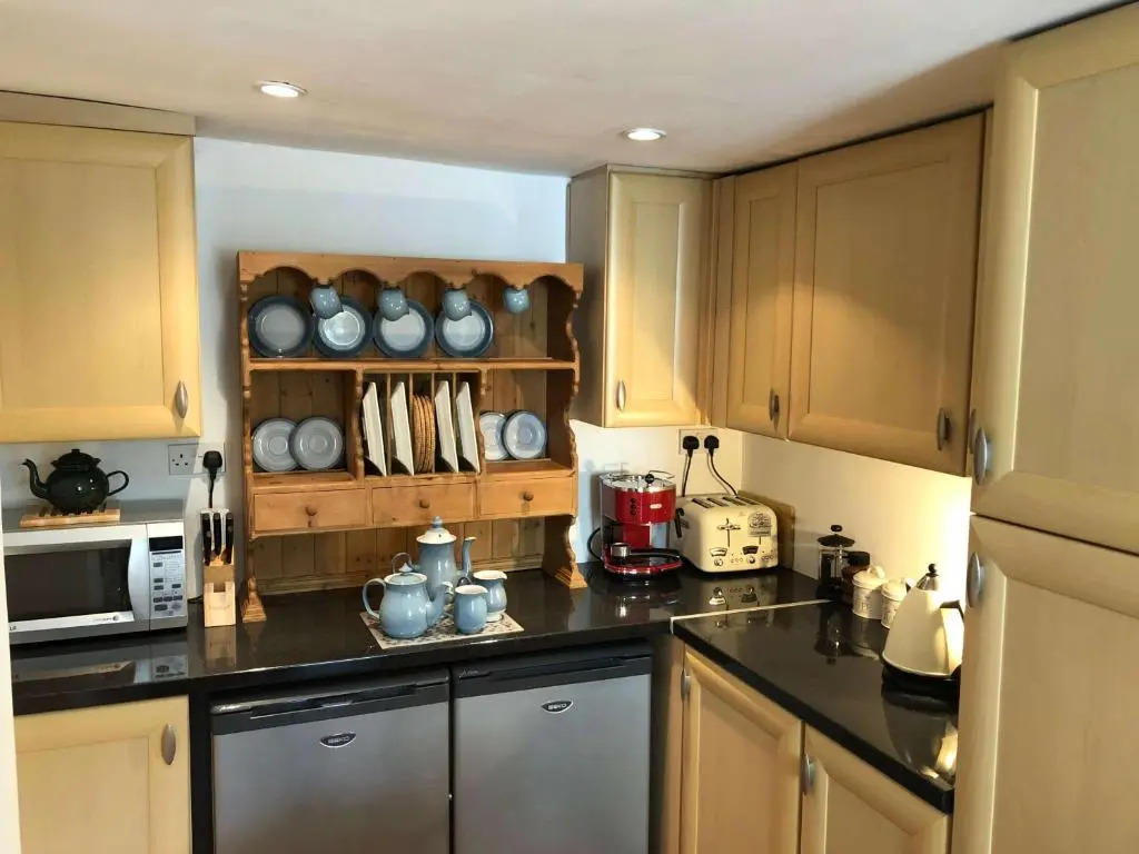 Central Boscastle studio flat
