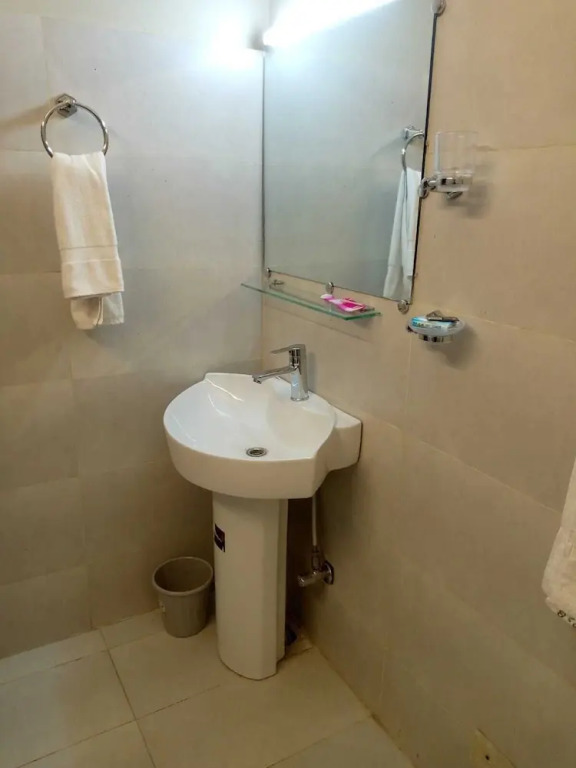 Royal Executive Guest House F-8