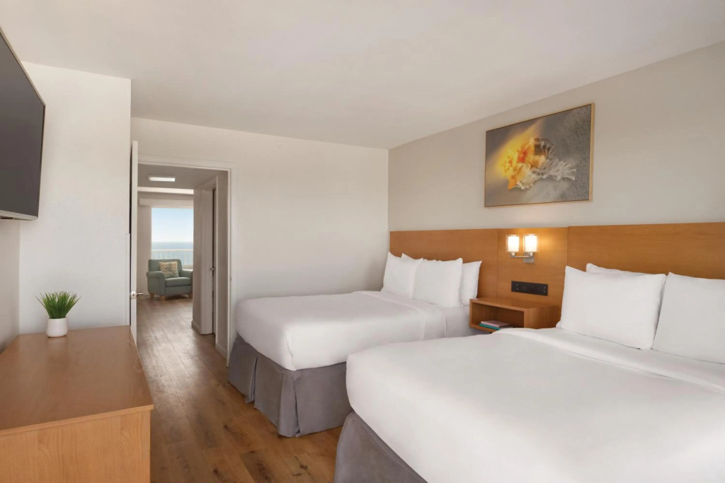 Radisson Beachfront Hotel - Panama City Beach