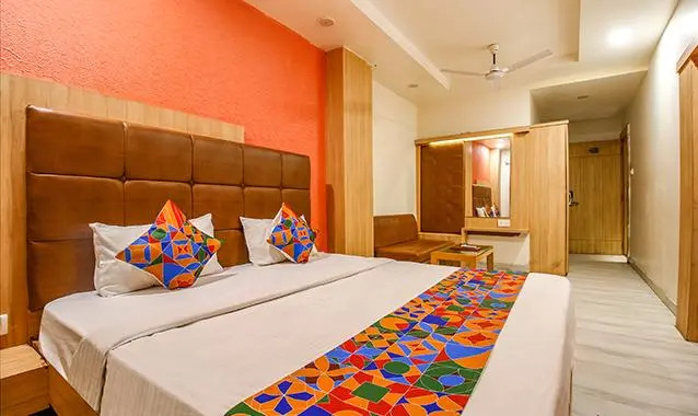Fab Hotel The Oasis