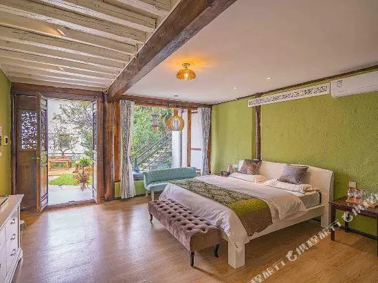 Sanxianju Inn