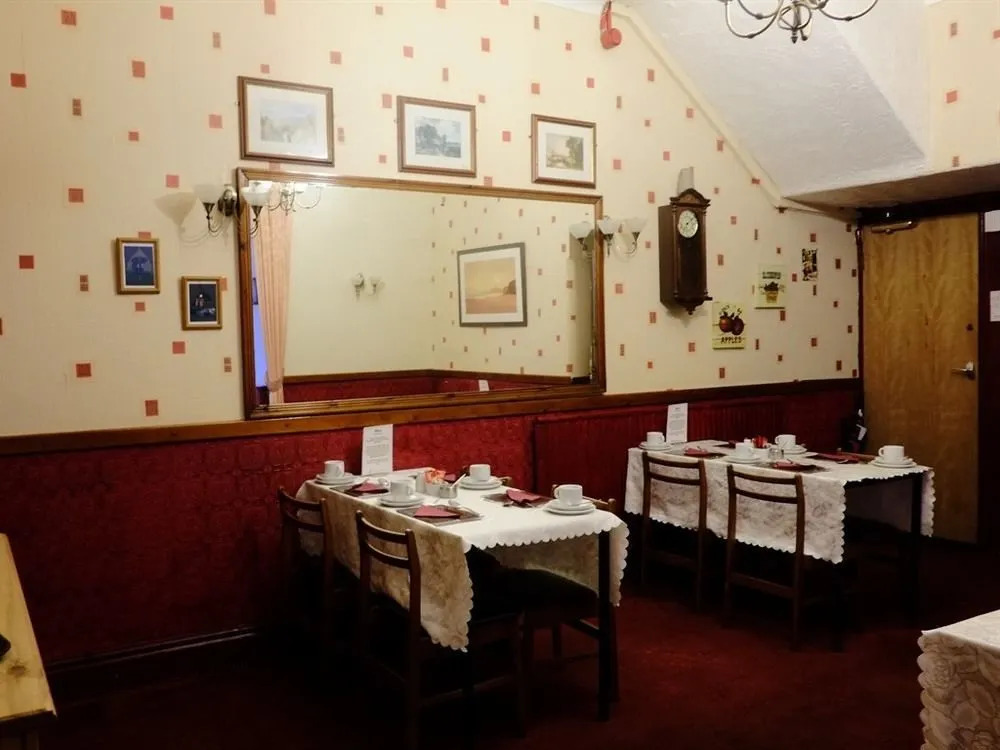 Thorncliffe Hotel