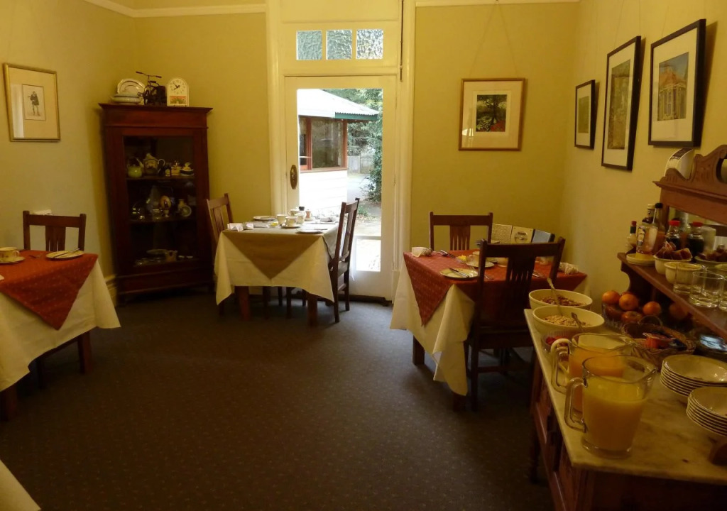 Broomelea Bed & Breakfast
