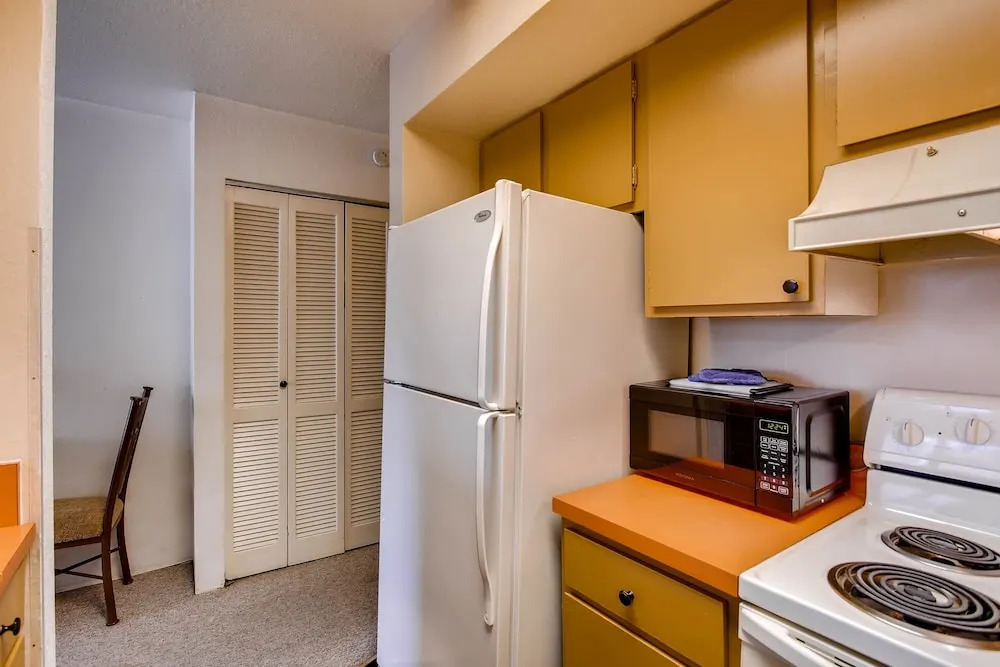 1 Br + Loft With Deck - Sleeps 6 People 1 Bedroom Condo - No Cleaning Fee! by RedAwning