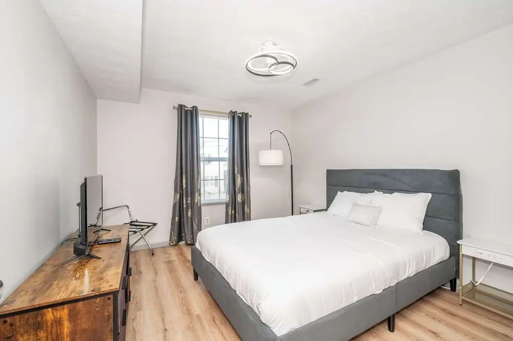 Arkstone Retreat 1 - 4 minutes from the Ark!