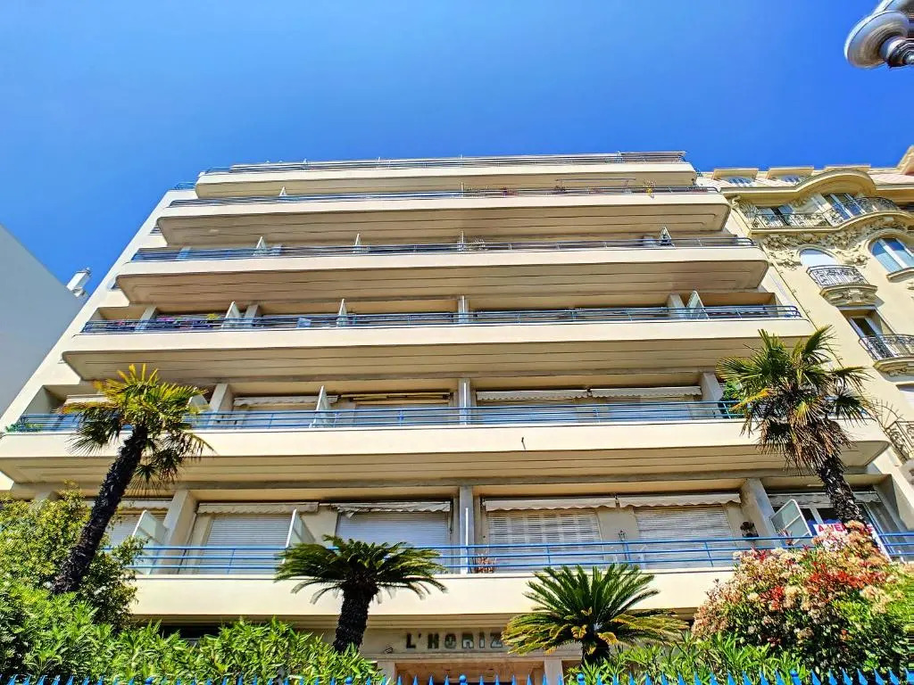 Nestor&Jeeves - HORIZON PROMENADE - Central - Sea front