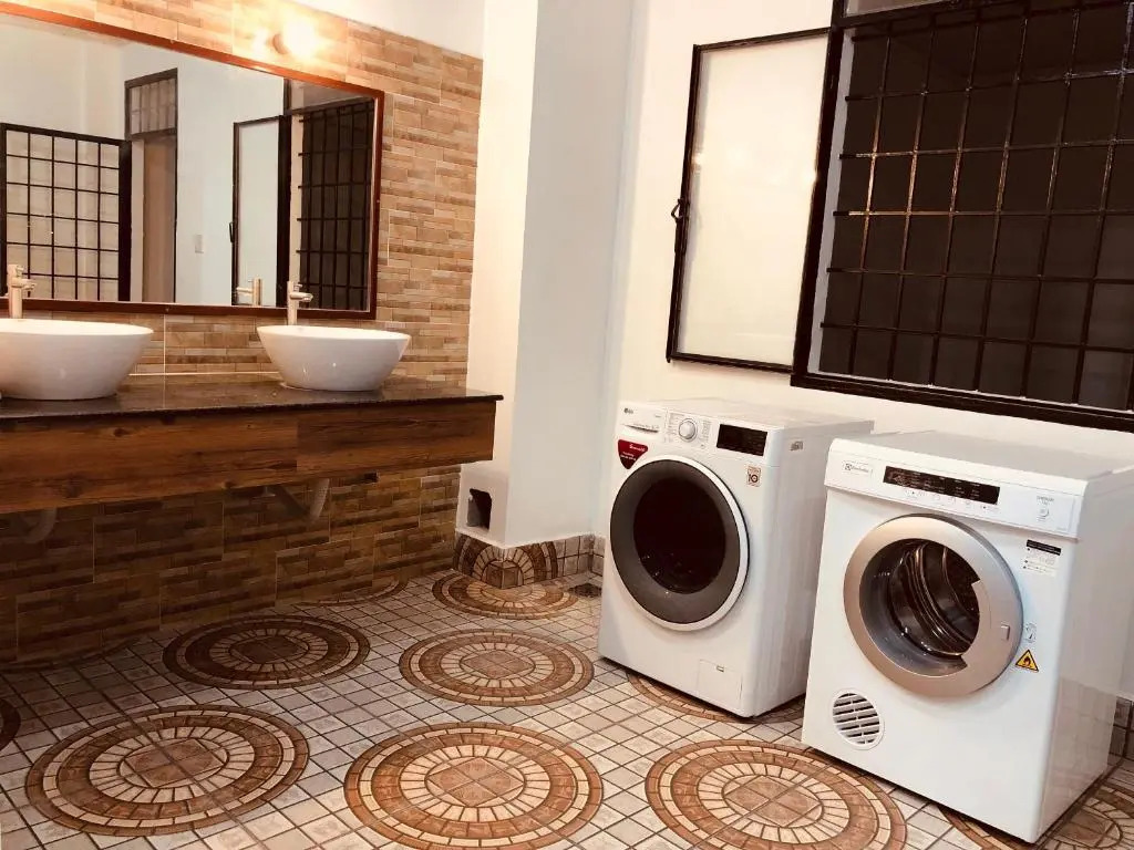 STAY hostel - 300m from the ferry