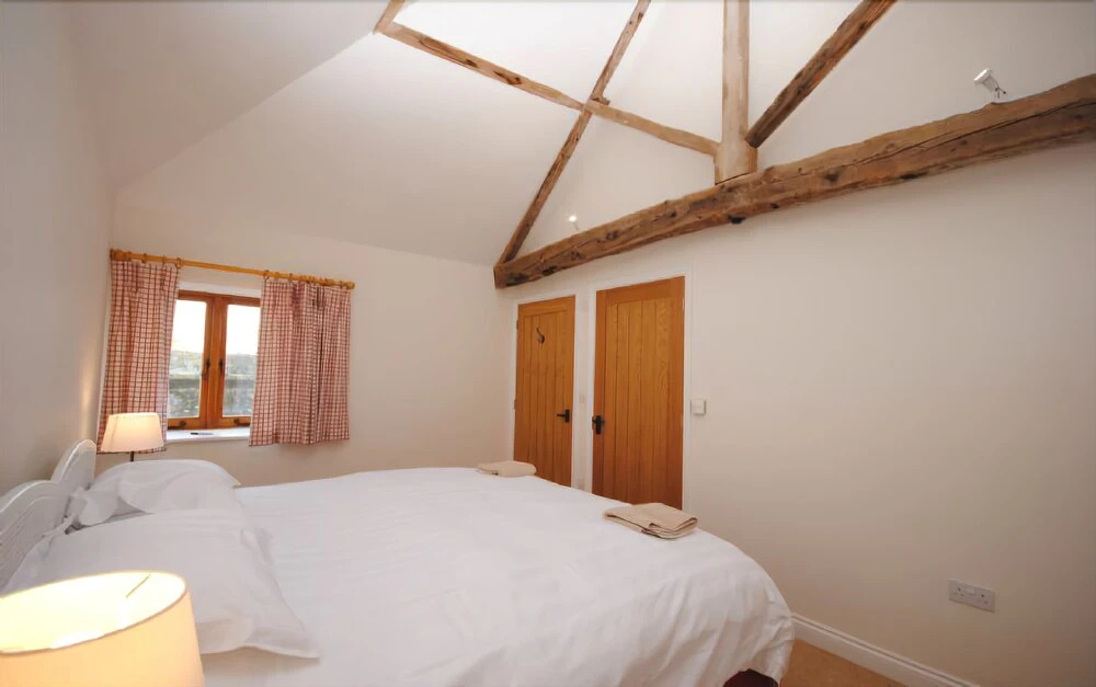 Old Root House, Lavant