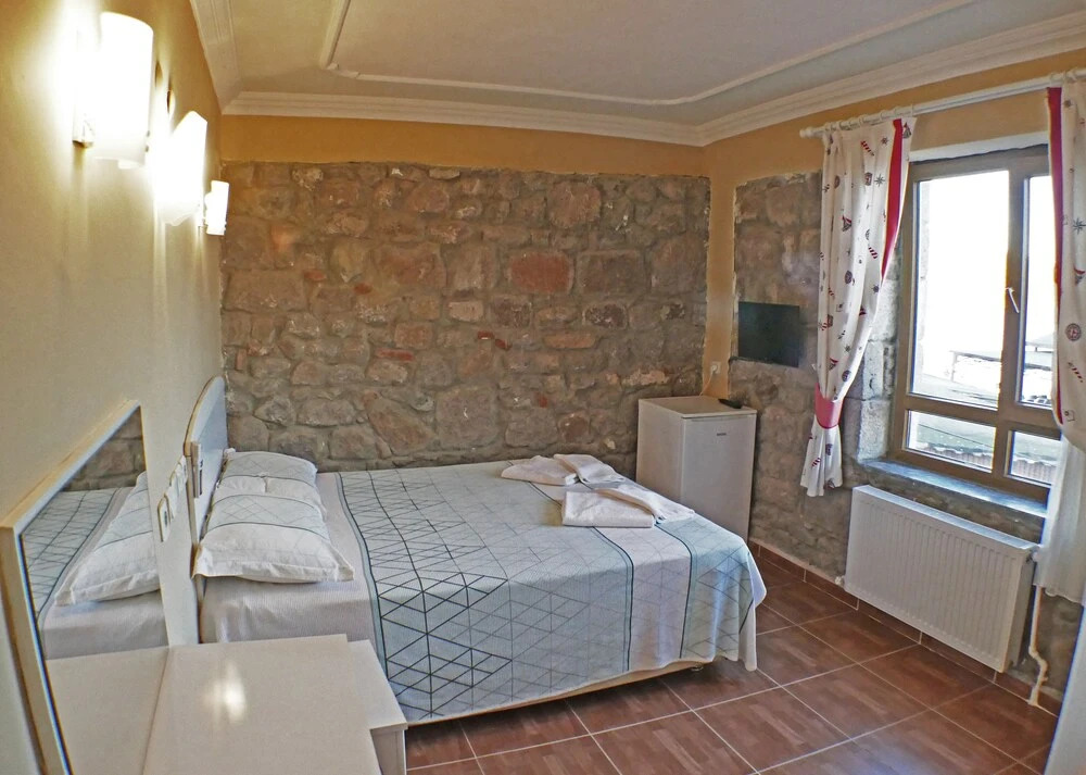 Assos Hotel
