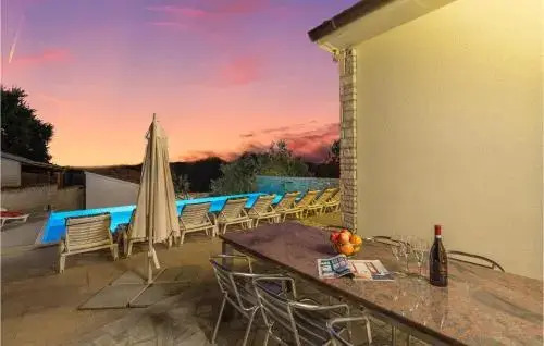 Six Bedroom Holiday Home in Medulin