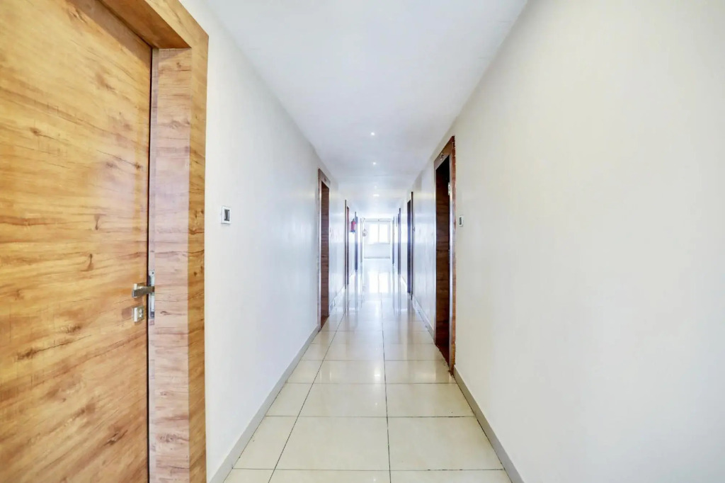 Vasishtha Grand by OYO Rooms