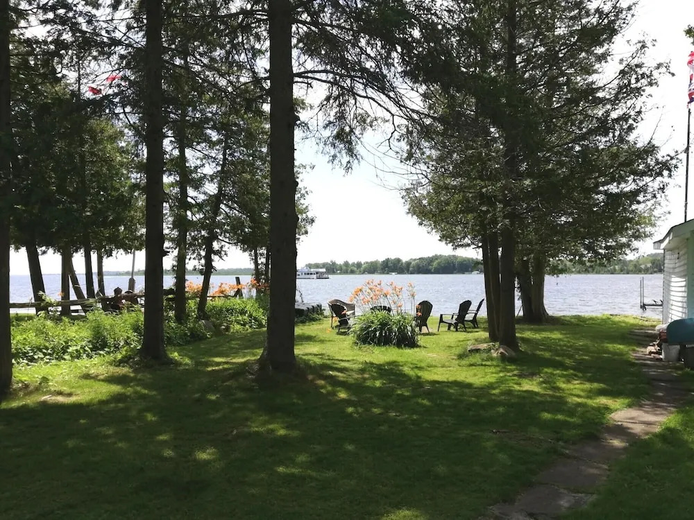 A Beautiful Cottage In The Heart Of The Kawarthas