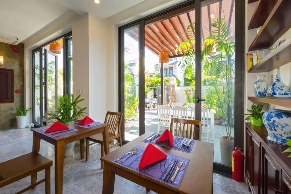 Saclo Villa and Hostel