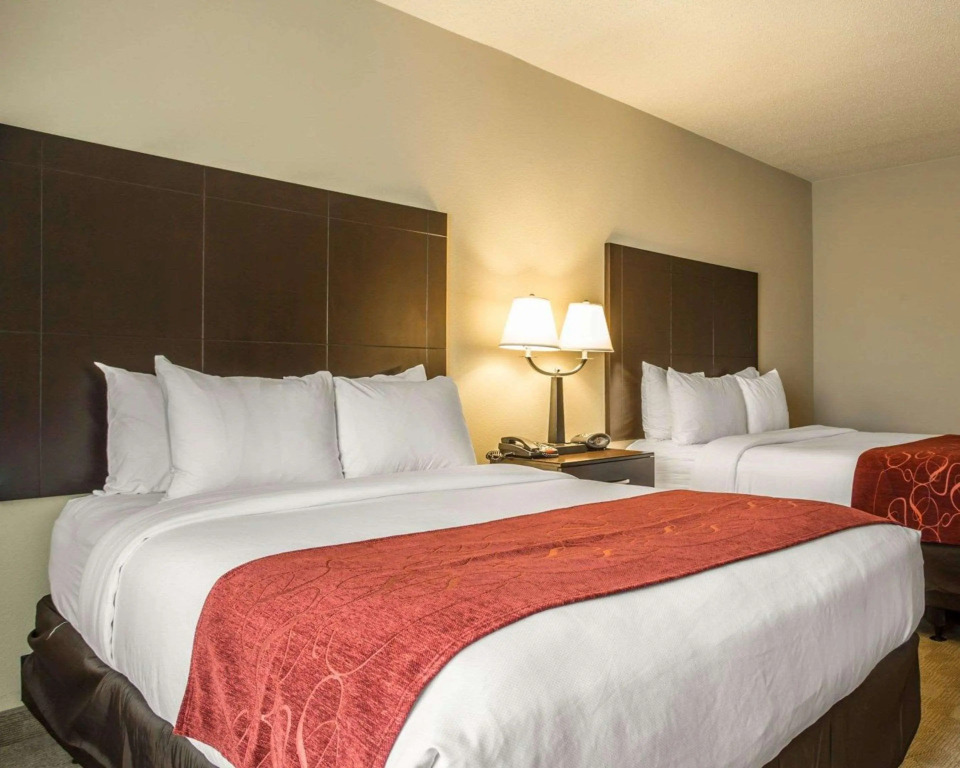 Comfort Suites Huntersville near Lake Norman